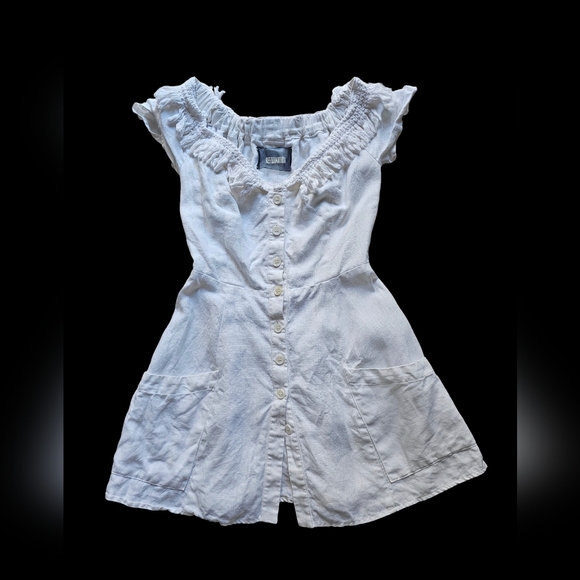 Reformation Dresses & Skirts - Reformation White 100% Linen front pockets Minimalistic Fringe Mini dress sz 0